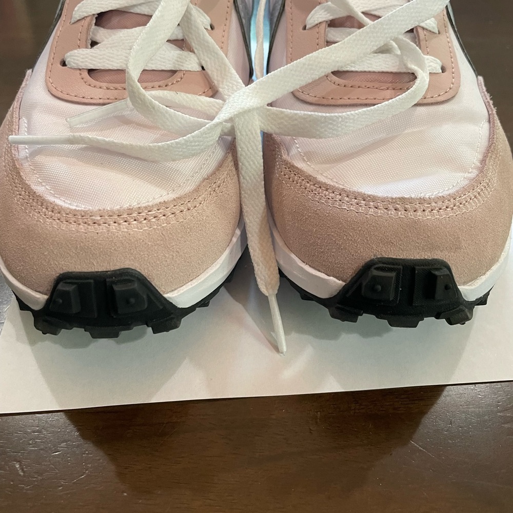 Nike Womens 9.5